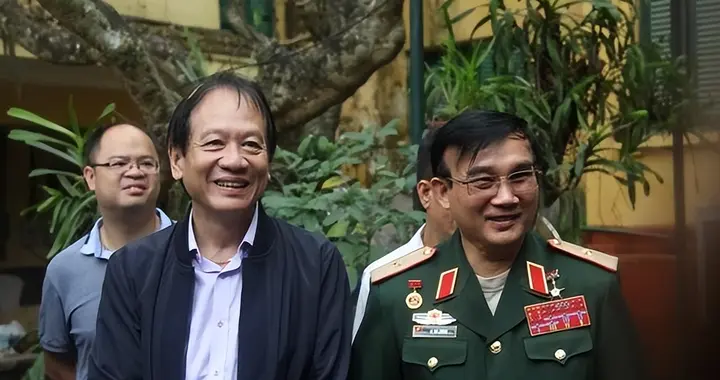 越南视角：越军少将评价解放军，我给美军打9分中国军队5分