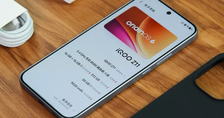 iQOO新机太强，9020mAh+165Hz+满血芯片，上市就降到1699元