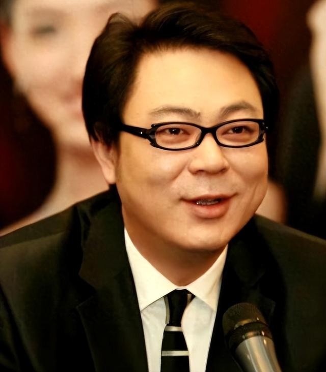 央视出手！坚持和妻子丁克，却和情人生子的高亚麟，再翻不了身了
