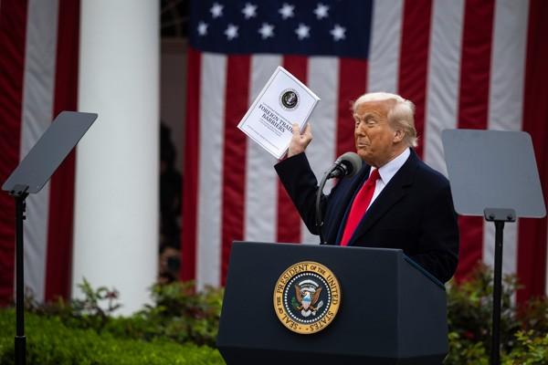一个奇怪的现象：美国连伊朗都搞不定，为什么唯独不怕我们？
