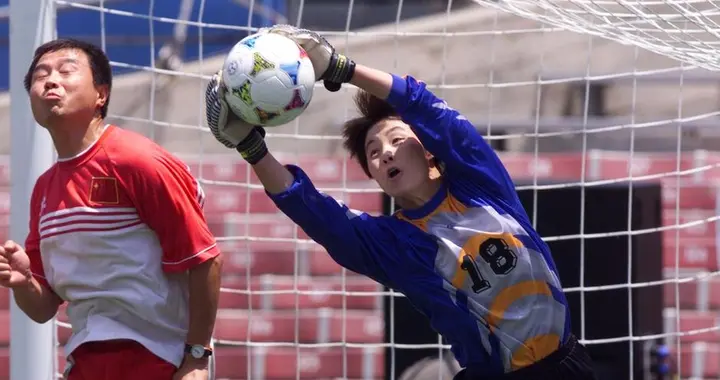 亚足联开展亚洲最佳门将评选：中国玫瑰高红居候选首位，投票抽奖