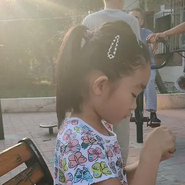 快乐^_^：心碎一幕！河南妈妈离婚半年偷