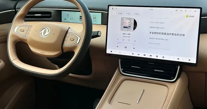 宝妈逛车展：终于找到带娃神车
