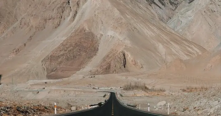 荀子君子之教：绝非停留在纯粹理论层面，是真能办事