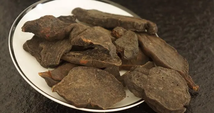 药酒变“毒药”，再次提醒：5类中药别拿来当补品，可能损害肝肾