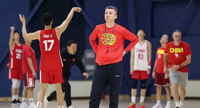 中国男篮瘦身！辽篮2人被裁，三分最准的锋线，被一人"挤走"了