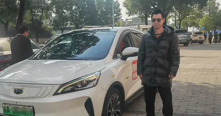 一个习惯性回头，三分钟物归原主！万州袁海波的晚高峰“暖心时速”