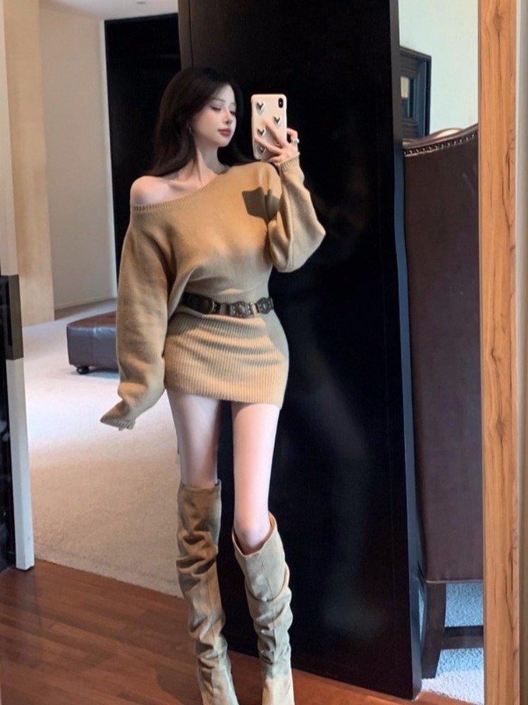 纯欲辣妹卡其色针织长袖连衣裙女