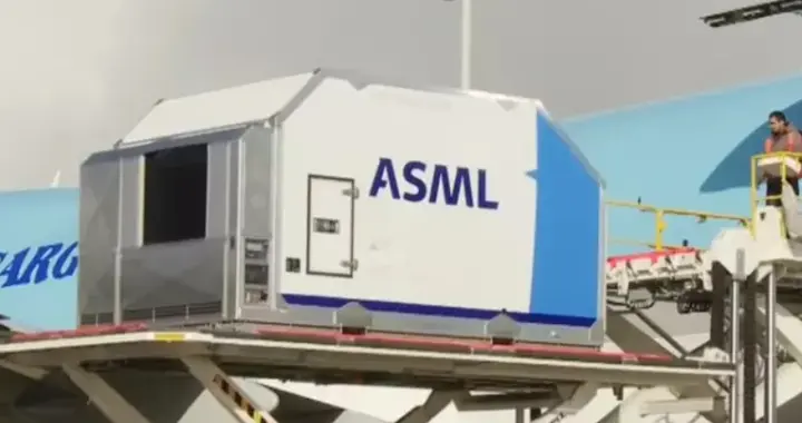 说实话，如果ASML不禁售，我们没必要研发EUV光刻机，太不划算了