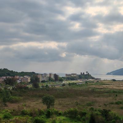 草原明月风：，一起看风景。