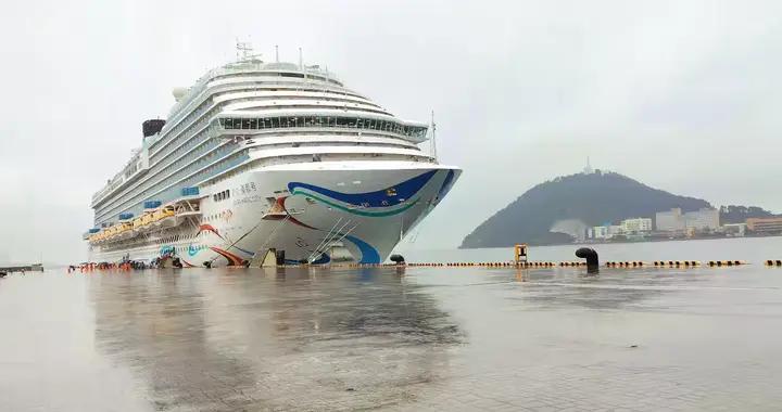 欢乐海洋・笑的盛宴 爱达・魔都号邮轮中秋之旅及海上相声专场举行