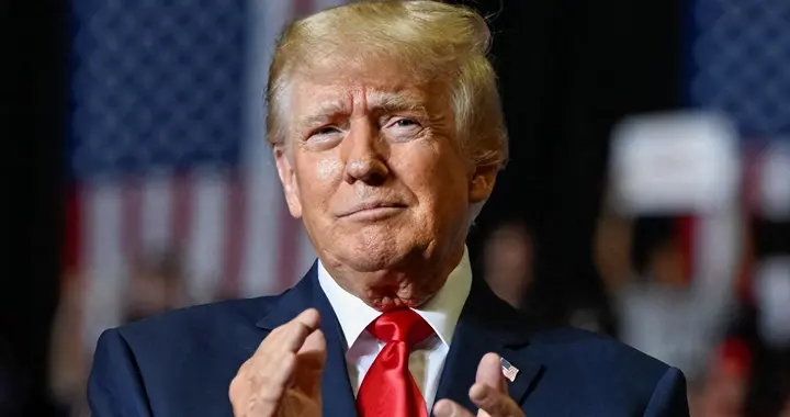 北约历史性一幕发生，77年来首次，德国总理决定：马上带人去中国