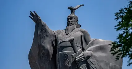 霍光专权：三朝共事的权臣传奇