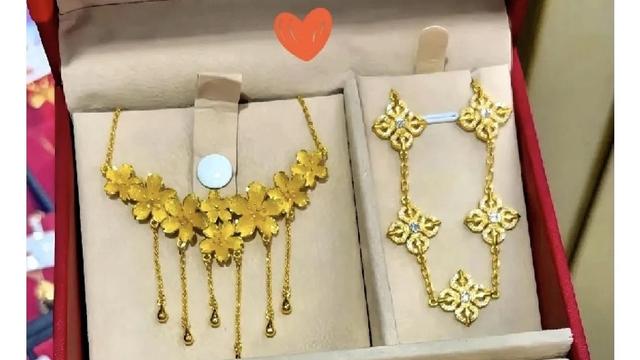 云崖览绝壁：手里还有黄金的人， 现在是彻