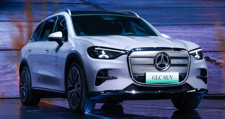 全新奔驰纯电GLC SUV来了，优点还是挺多的！