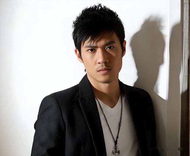 贵州省出生的7位当红男明星，看看谁是你心中的“贵州第一帅”