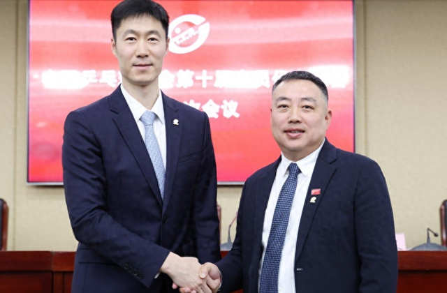 放心了！王励勤2剂强心针，亲自督战稳住局面，多哈世乒赛稳了！