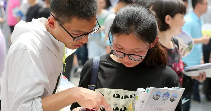 中国改名成功的高校，一年两次更名为大学，校名一次比一次响亮