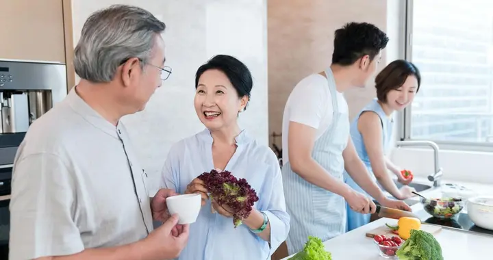 带孙3年，儿子接岳母来帮忙，我转身去做保姆，儿子：妈，快回来