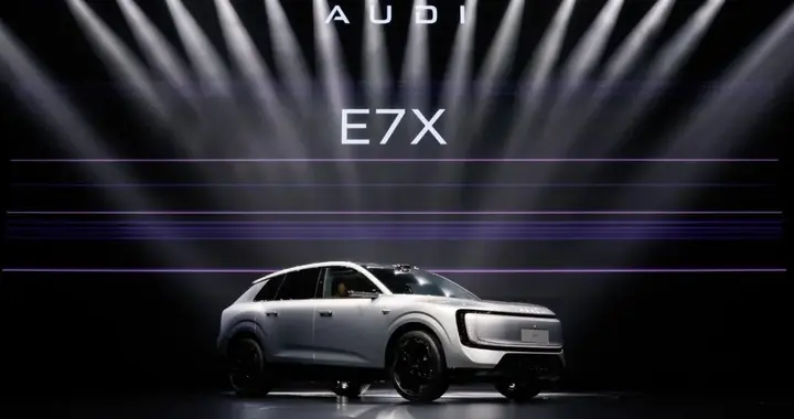 奥迪 E7X 开启预售，全系大电池配后轮转向，限时28.98万元起
