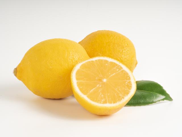 壹邦小知识：柠檬水可以减肥？方法很重要