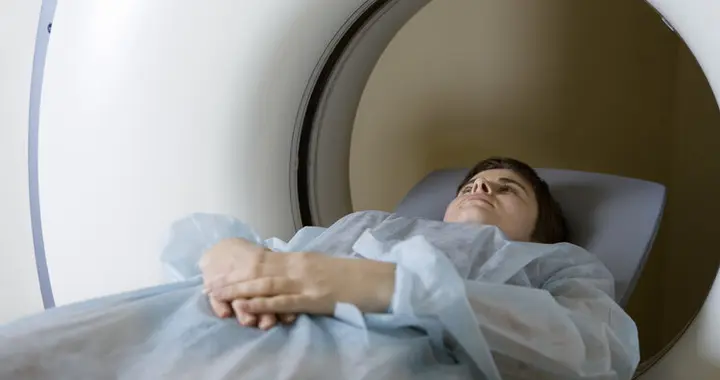 CT辐射或引发超10万例新发癌症？做一次CT，对人体的伤害有多大？