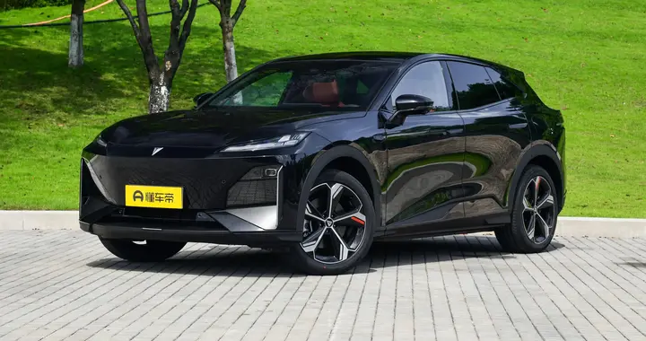 15万买C级车，续航630km，华为乾崑ADS+8295芯片，深蓝S07来了