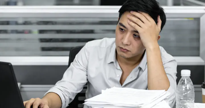 总情绪低落、睡不安稳？这些小变化，可能是抑郁的苗头