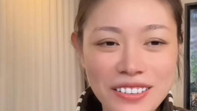 橙子不甜：小苹果喊章子怡妈妈十年了，亲妈