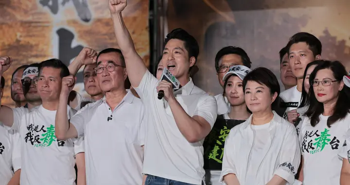 725集会最大效果是凝聚在野力量