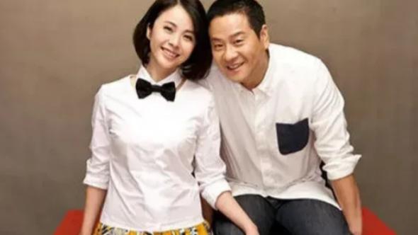 青一说：9 年同居，23 岁年龄差，一句