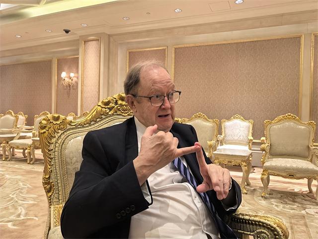 英国经济专家：特朗普的计划是先摧毁美国民众的生活，再摧毁中国