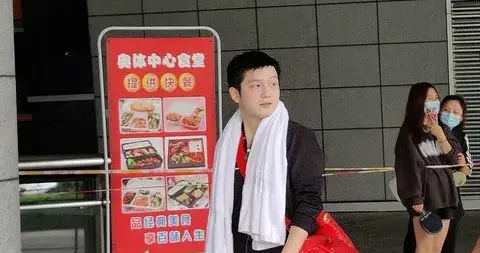 樊振东怒斥：不尊重人！回归国乒难度加大，亚锦赛国乒或再遇张本