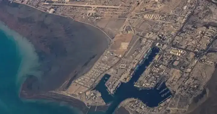 伊朗狠话兑现再封海峡，油价飙涨，这次封锁带来怎样全球连锁反应