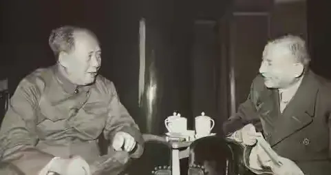 毛主席的高明：不刮台风，只下三年毛毛雨