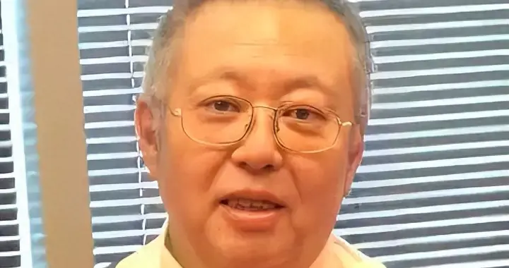 吃着中国饭砸中国碗！起底“双面人”李亨利，最后结局咋样？