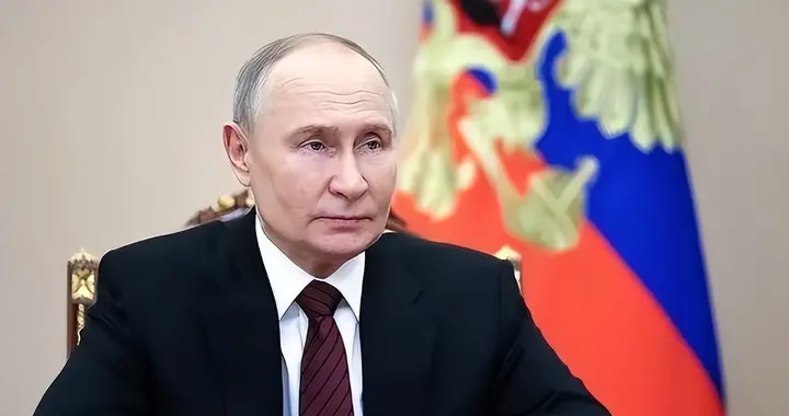 装钱的麻袋都不够了！俄罗斯每天多挣500亿，四年战争，一朝回血