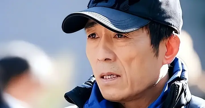 国安“点名”75岁张艺谋，释放三个强烈信号，巩俐的话真没说错！