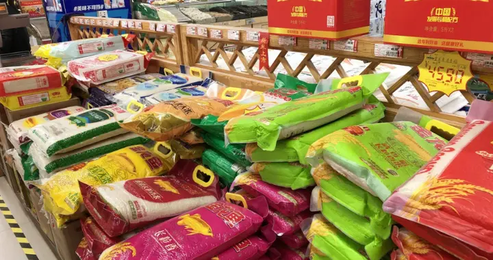 拼多多低价商品的钱从哪省？不止补贴，还和每位网购者有关