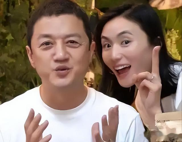 海哈金喜不再隐瞒！坦白和李亚鹏的婚姻真相，原来王菲当年没说谎