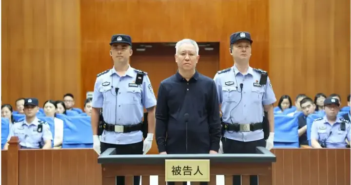许家印无期，杭州酒局刑拘，房地产出清远未结束