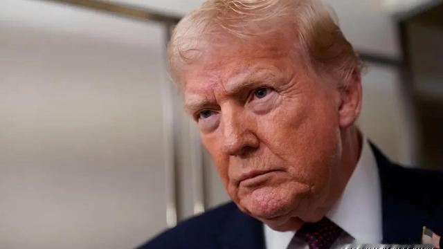 凯凯在淄博：特朗普用了一种最愚蠢的办法来