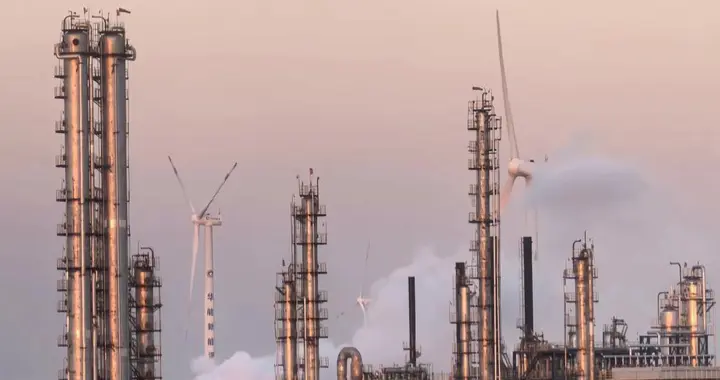 原油价格暴涨推动PTA等产品涨价