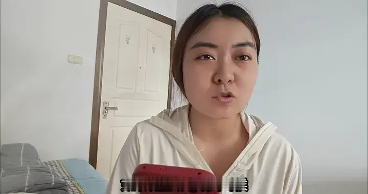 隔空接电话，手机的新功能来了！真的太方便了，很多人还不...