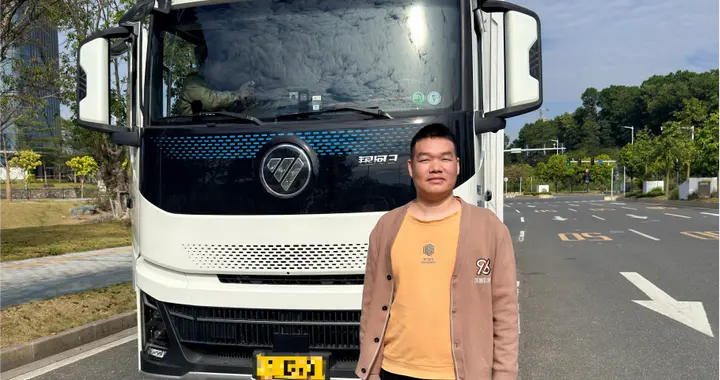 从将就跑到安心闯！欧曼银河3 让江师傅跑广州货运 更有体面