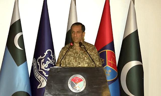 巴铁“杀疯”了，枭龙炸毁印度S400导弹，15亿美元报销了