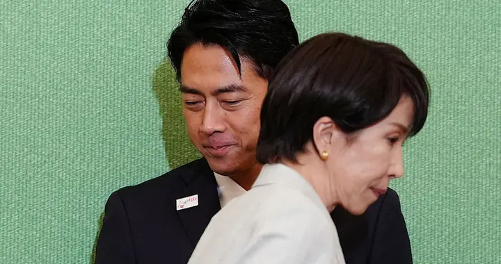 日本防相小泉出轨已婚少妇，不想家中老婆更风流，曾与外国人拍片