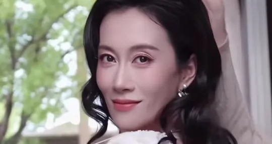 温峥嵘：年轻时就迷死人，现在更有味儿了！