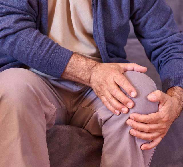 膝盖不好的人，5件事会加重疼痛