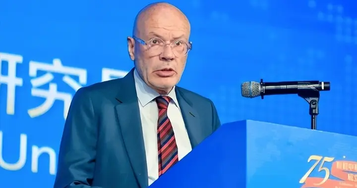 为什么西方国家都不喜欢中国？英国专家：中国有一个“老问题”